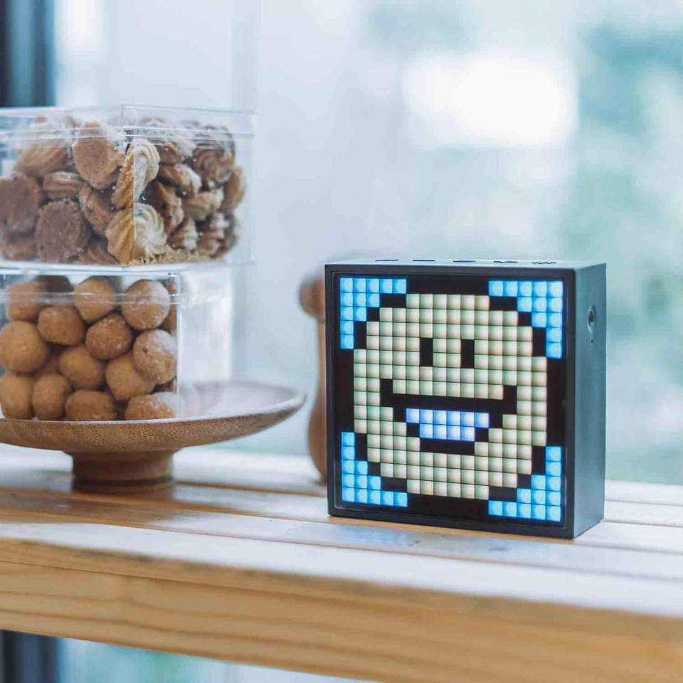 「emoji 小喇叭」Pixel Art 復古藍牙喇叭 - 打造屬於自己嘅小喇叭